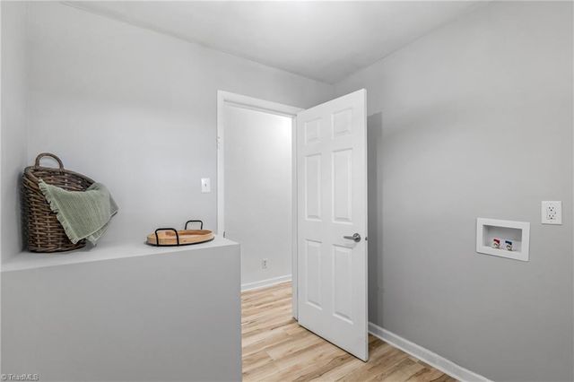 5038 Longbrook Circle, Winston-salem, NC 27105