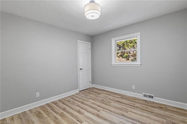 5038 Longbrook Circle, Winston-salem, NC 27105