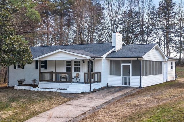 5038 Longbrook Circle, Winston-salem, NC 27105