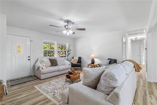 5038 Longbrook Circle, Winston-salem, NC 27105