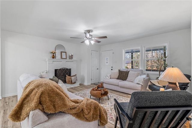 5038 Longbrook Circle, Winston-salem, NC 27105