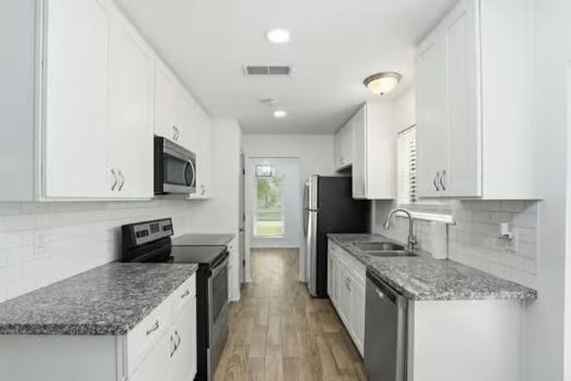 703 Reseda Drive, Houston, TX 77062