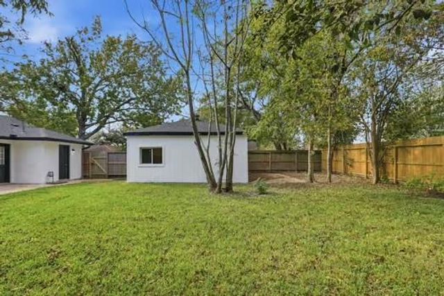 703 Reseda Drive, Houston, TX 77062