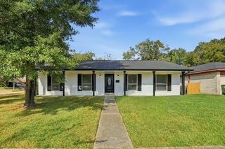 703 Reseda Drive, Houston, TX 77062