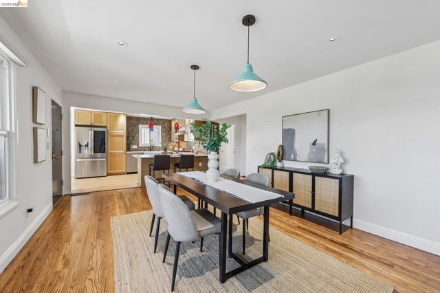 4614 Fairbairn Ave, Oakland, CA 94619