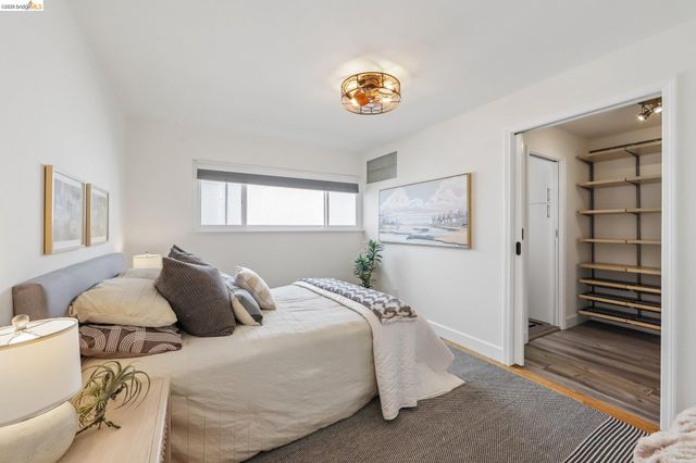 4614 Fairbairn Ave, Oakland, CA 94619