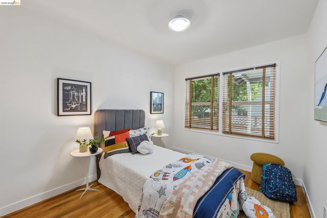 4614 Fairbairn Ave, Oakland, CA 94619
