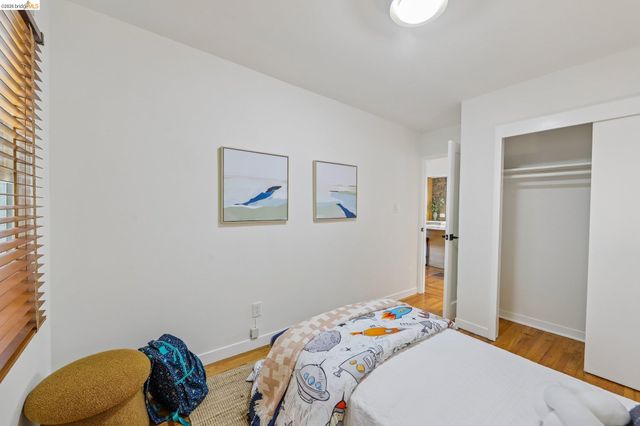 4614 Fairbairn Ave, Oakland, CA 94619