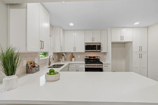 4738 Briarbend Drive, Houston, TX 77035
