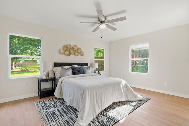 4738 Briarbend Drive, Houston, TX 77035