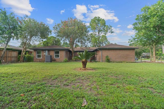 4738 Briarbend Drive, Houston, TX 77035