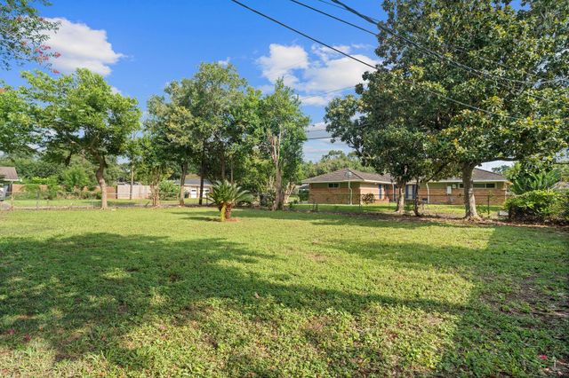 4738 Briarbend Drive, Houston, TX 77035