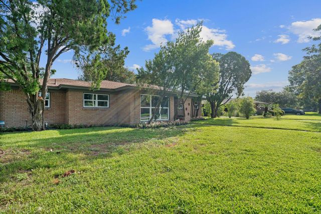 4738 Briarbend Drive, Houston, TX 77035