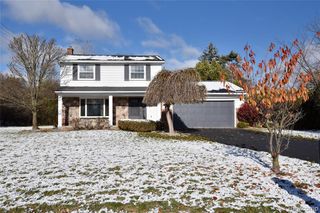 684 Wilshire Drive, Bloomfield Hills, MI 48302