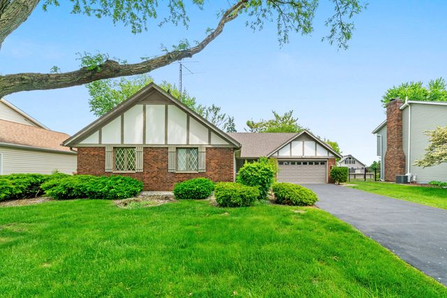 2445 Coach And Surrey Lane, Aurora, IL 60506