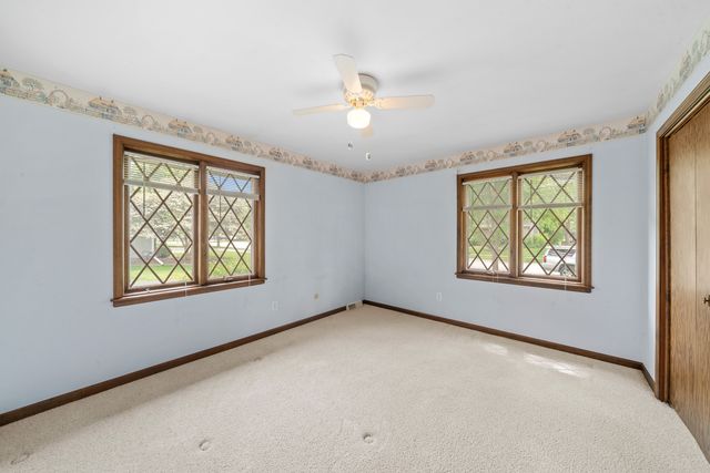 2445 Coach And Surrey Lane, Aurora, IL 60506
