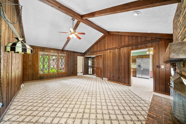 2445 Coach And Surrey Lane, Aurora, IL 60506