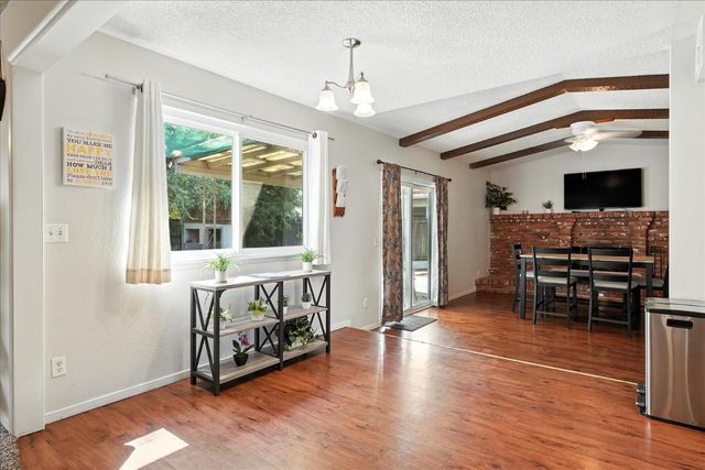 1645 Burgan Avenue, Clovis, CA 93611
