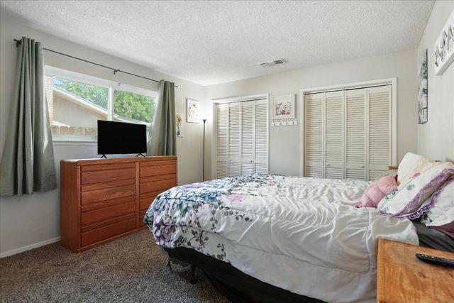 1645 Burgan Avenue, Clovis, CA 93611