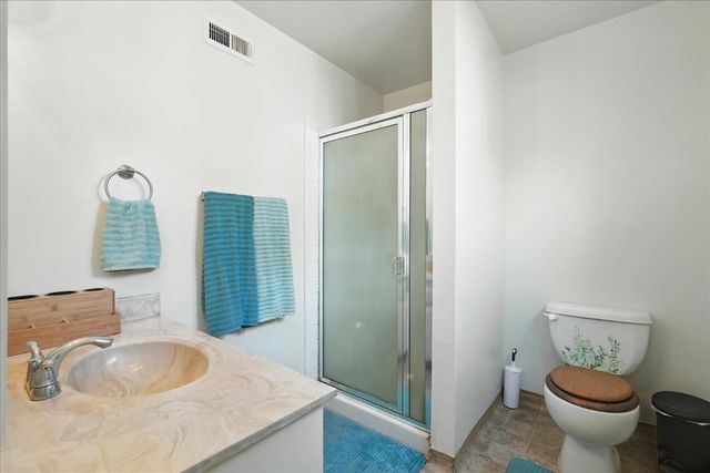 1645 Burgan Avenue, Clovis, CA 93611