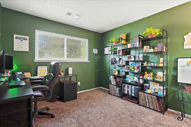 1645 Burgan Avenue, Clovis, CA 93611