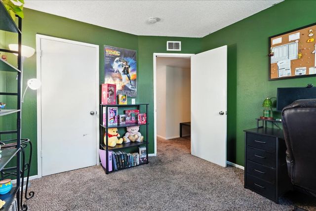 1645 Burgan Avenue, Clovis, CA 93611