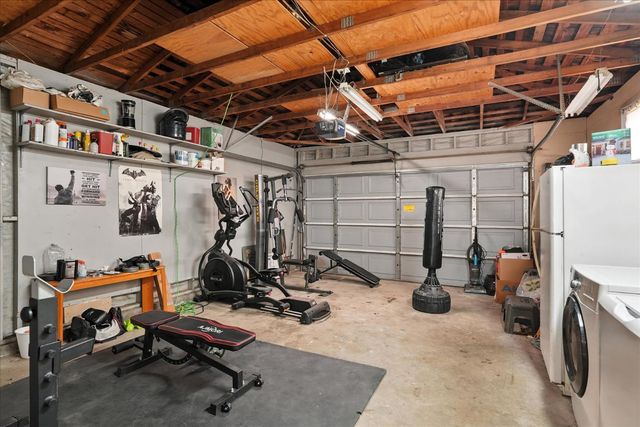 1645 Burgan Avenue, Clovis, CA 93611