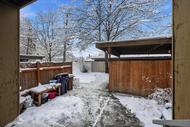 606 E 36th Ave, Spokane, WA 99203