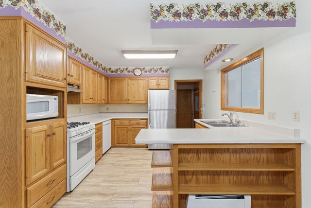 4620 50th Avenue, Moline, IL 61265