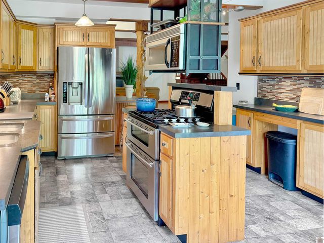 126 Cranfield Lane, New Concord, KY 42076