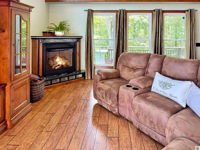 126 Cranfield Lane, New Concord, KY 42076