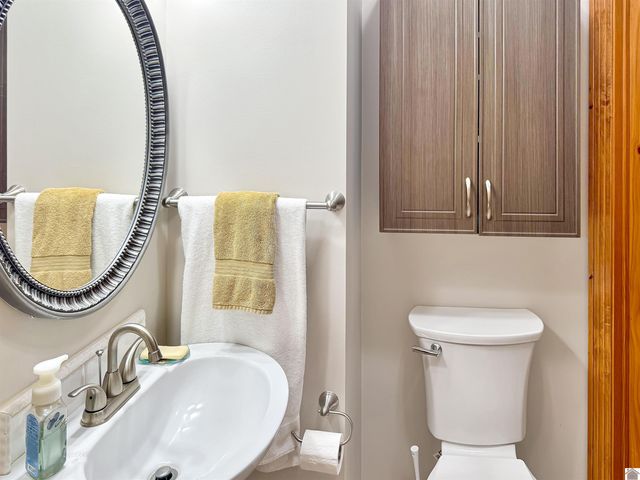 126 Cranfield Lane, New Concord, KY 42076