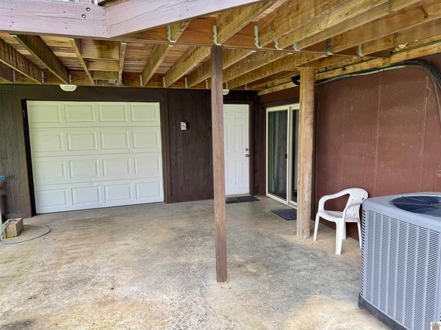 126 Cranfield Lane, New Concord, KY 42076