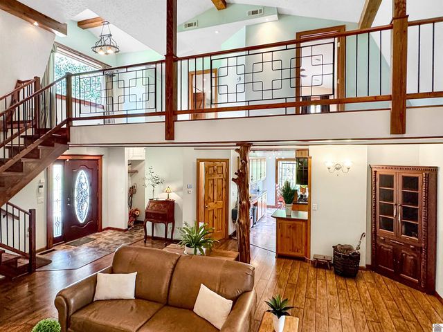 126 Cranfield Lane, New Concord, KY 42076