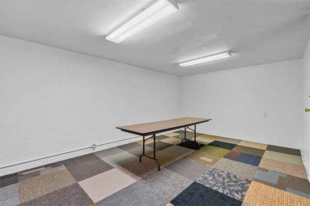 2101 Carpenter Street, Greensboro, NC 27403