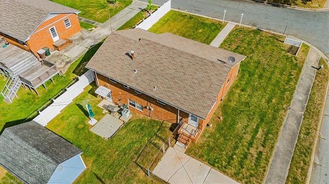 2101 Carpenter Street, Greensboro, NC 27403
