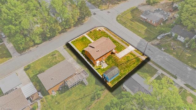 2101 Carpenter Street, Greensboro, NC 27403