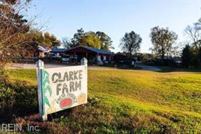 2832 Martins Point WAY, Chesapeake, VA 23321