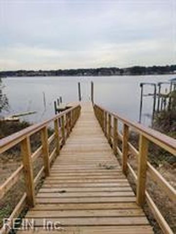 2832 Martins Point WAY, Chesapeake, VA 23321