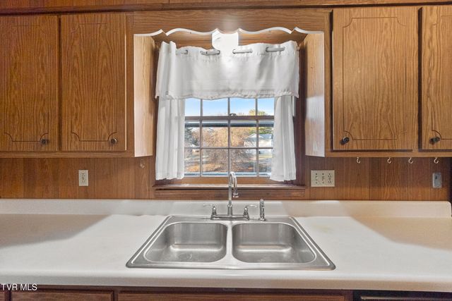 210 Sioux Trail, Greeneville, TN 37743