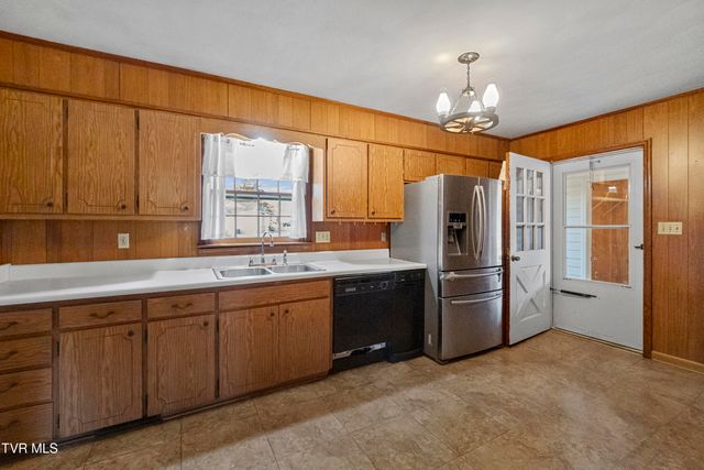 210 Sioux Trail, Greeneville, TN 37743