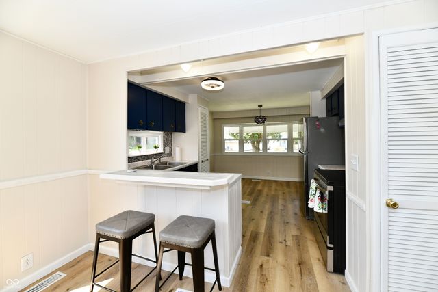 909 Independence Drive E, Elwood, IN 46036