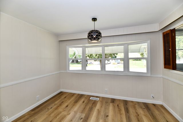 909 Independence Drive E, Elwood, IN 46036