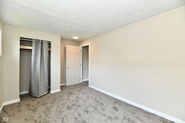 909 Independence Drive E, Elwood, IN 46036