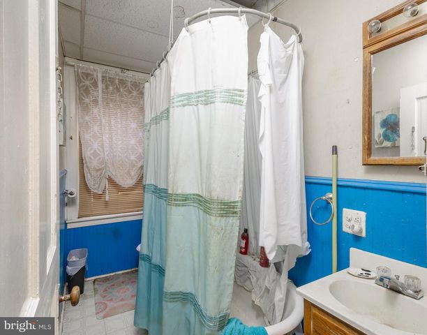 22 LAUREL ST, Woodbury, NJ 08096