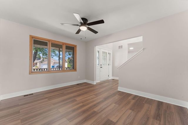7423 E 106th Avenue, Winfield, IN 46307