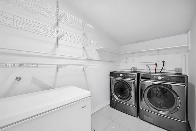 756 W 53rd St, Hialeah, FL 33012