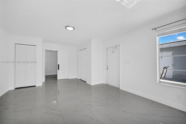 756 W 53rd St, Hialeah, FL 33012