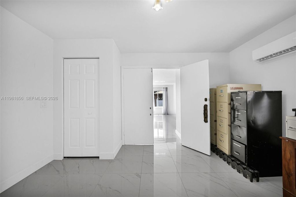 Image 10 of property listing at 756 W 53rd St, Hialeah, FL 33012