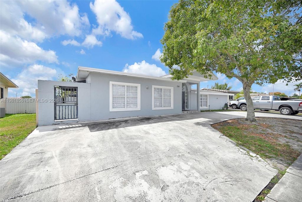 Image 2 of property listing at 756 W 53rd St, Hialeah, FL 33012